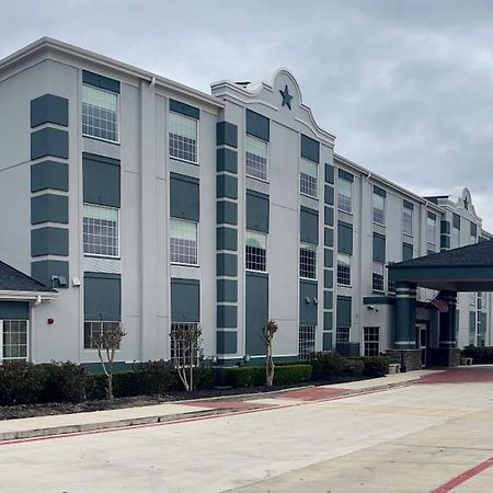 Super 8 By Wyndham San Antonio/Alamodome Area Hotel Exterior foto
