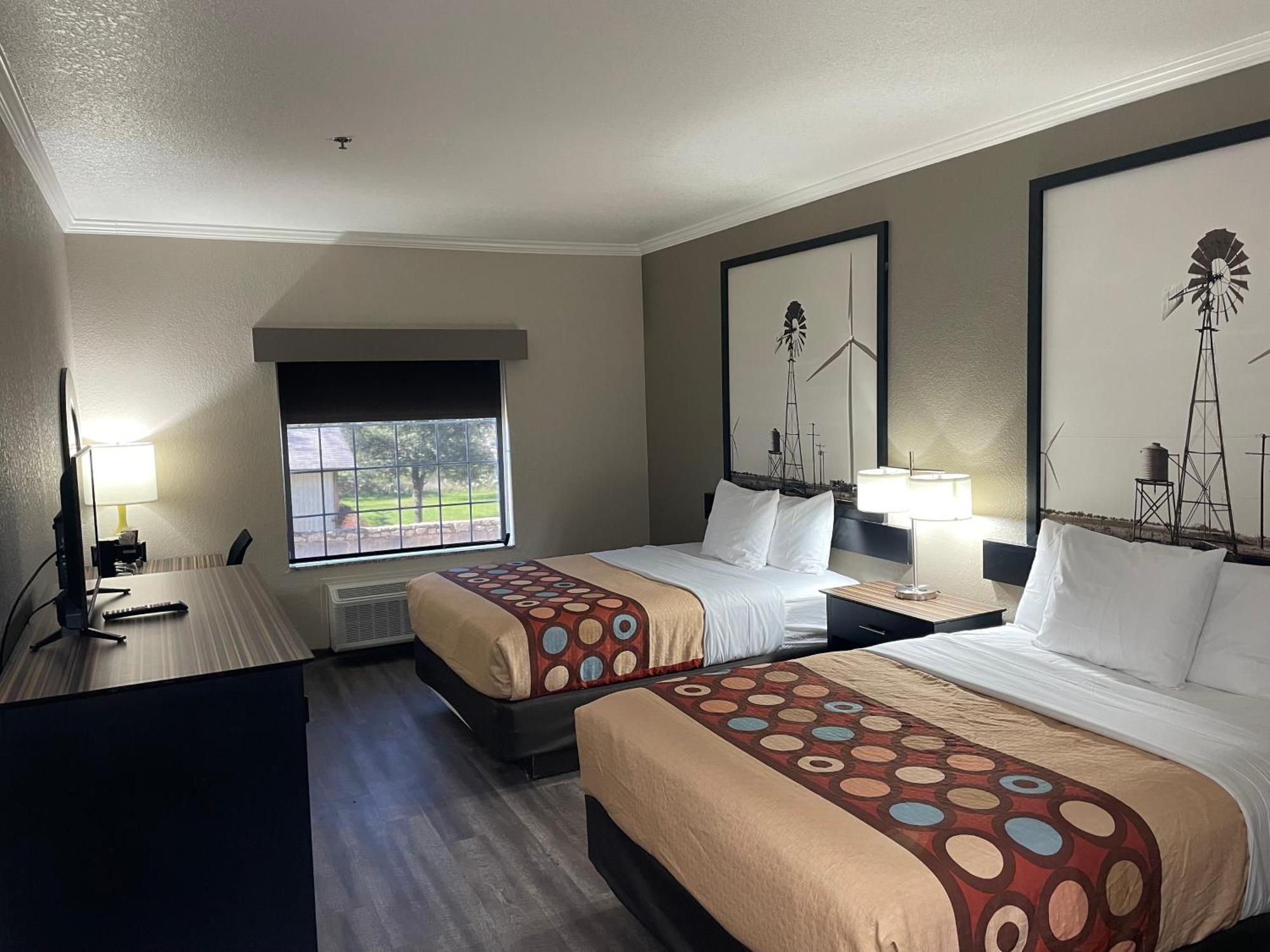 Super 8 By Wyndham San Antonio/Alamodome Area Hotel Exterior foto