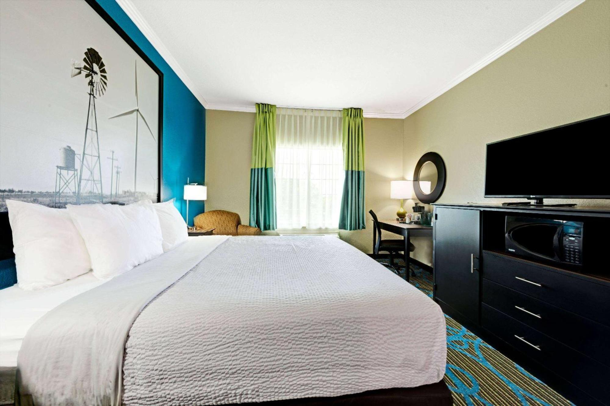 Super 8 By Wyndham San Antonio/Alamodome Area Hotel Exterior foto